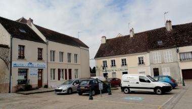 Auto école, pharmacie